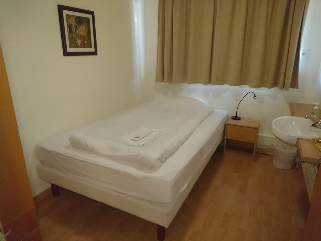 Alba Guesthouse Рейк'явік Екстер'єр фото